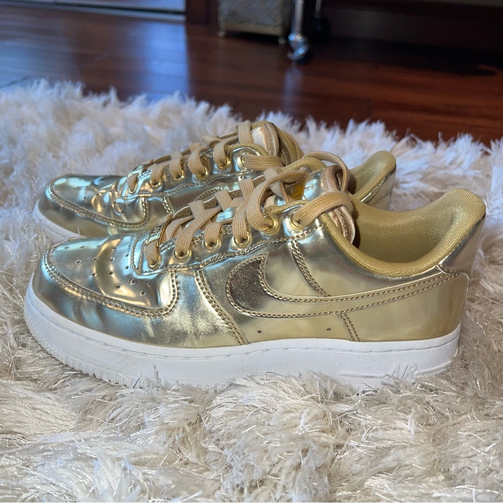 Metallic Gold Air Force 1